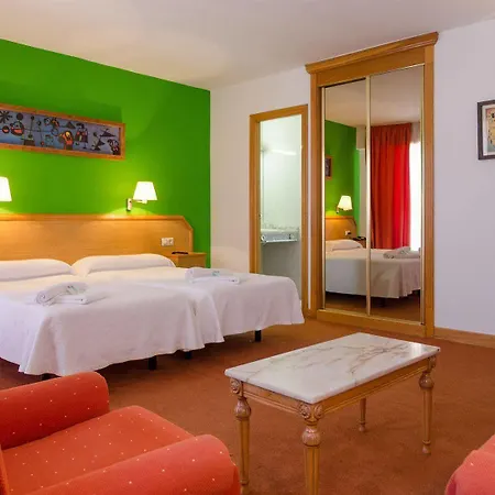 Otel Nest Style Santiago 3*