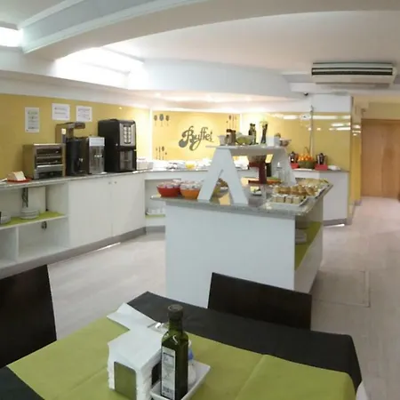 Otel Nest Style Santiago 3*